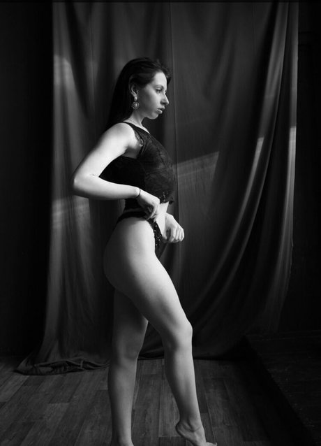 leylasugar pornographic model galleries