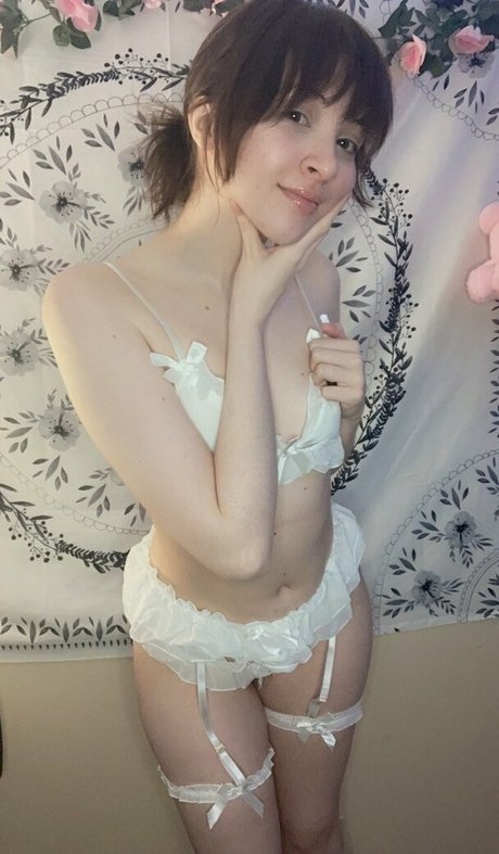 myaxsvip model art img