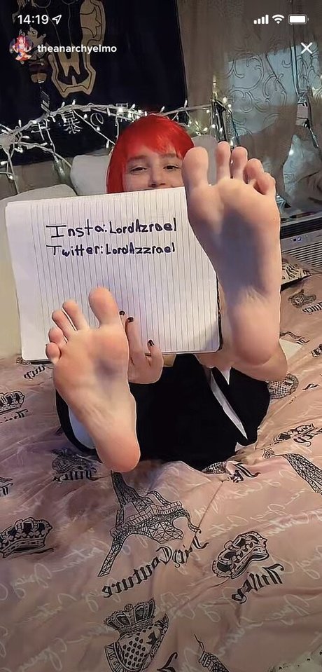 Anarchyelmovip naked model pictures