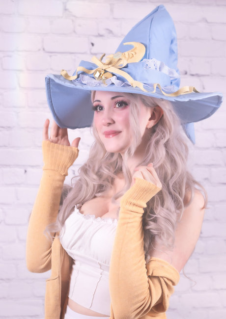 Tina Kinz model nudes image