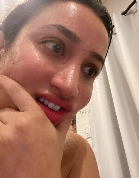 Nikki Geeks nice pornstar image