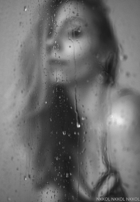 Nikki Mills model adult archive