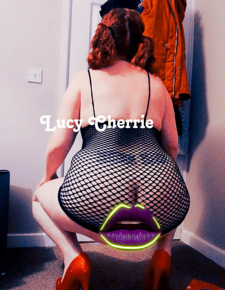 lucycherriefree best model photo