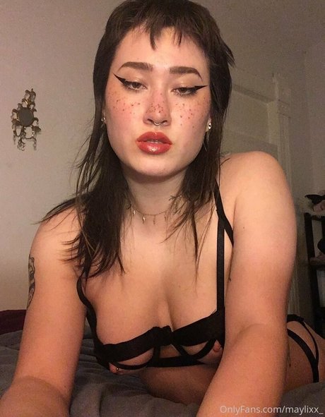 maylixx hd pornstar photo