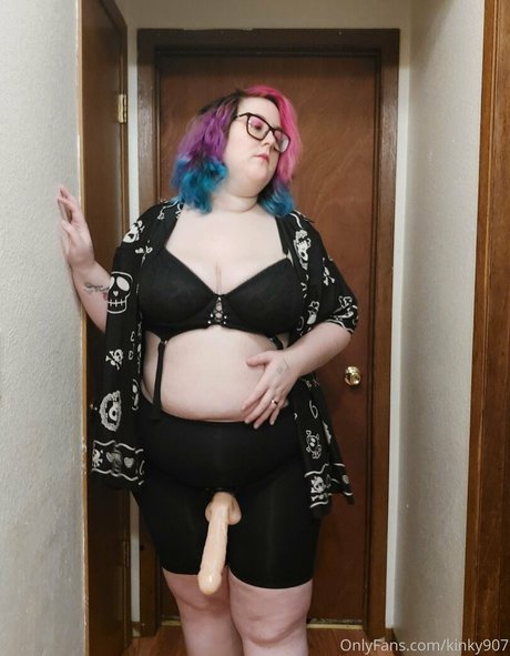 kinky907 nude model image