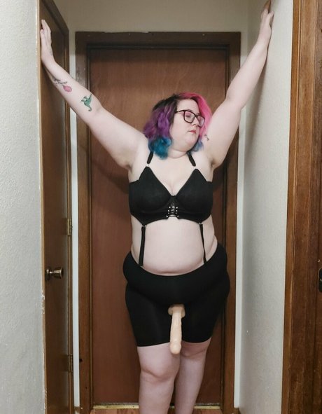 kinky907 art star picture