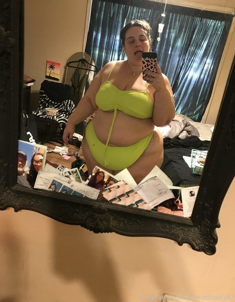 petite bbc onlyfans exclusive images