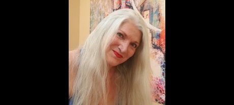 nakedyoganakedyoga Profile pic