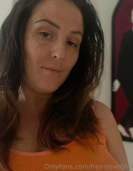 freyalove666 high quality pornstar photos