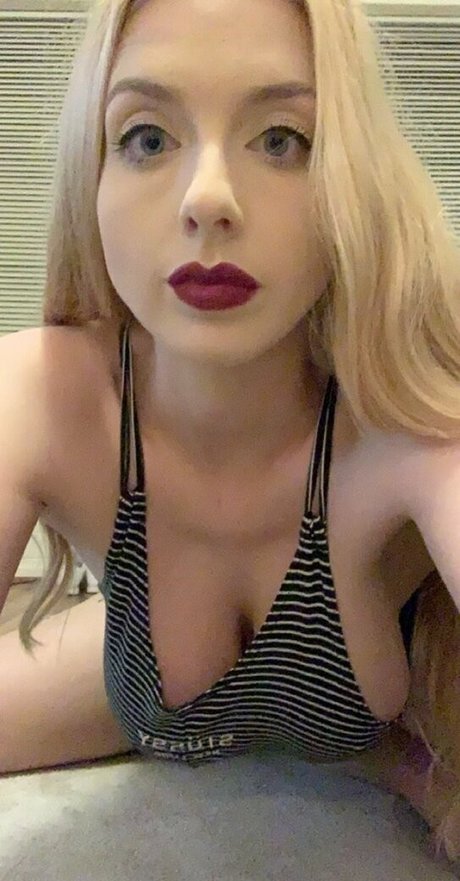 boobsandthings adult actress picture