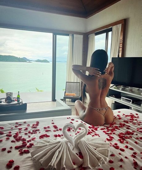 Stephanie Choi pornstar xxx archive