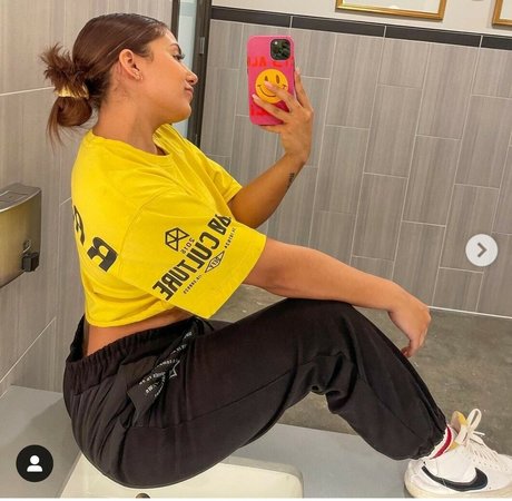 Sweetsammie pornstar naked photo