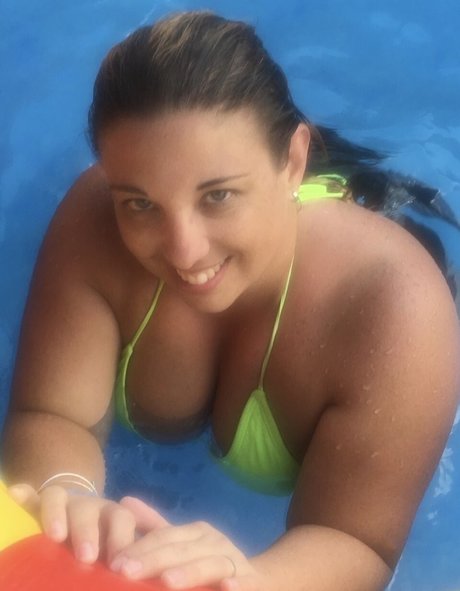 Ann Carvecson model nude photo