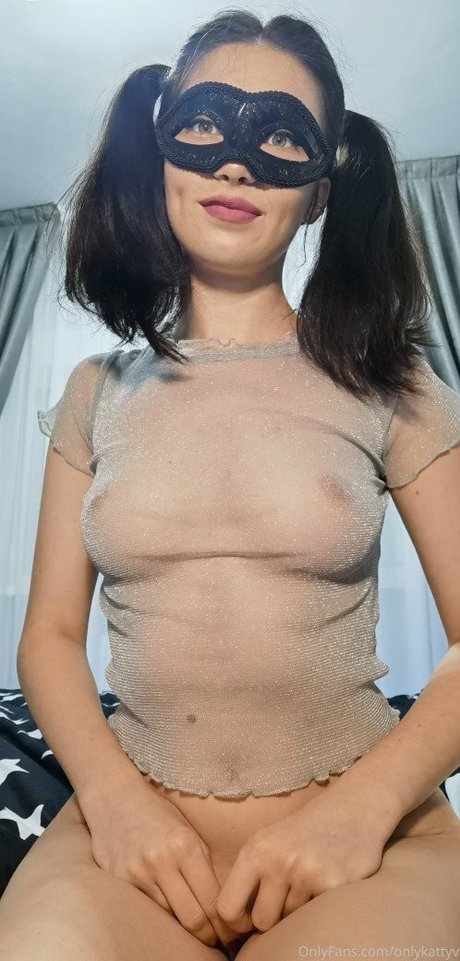 DivineGoddess xxx pornstar img