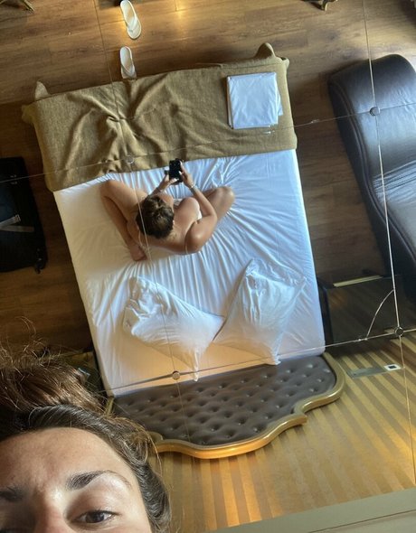 xeniahelleincgoddess pornstar high quality galleries