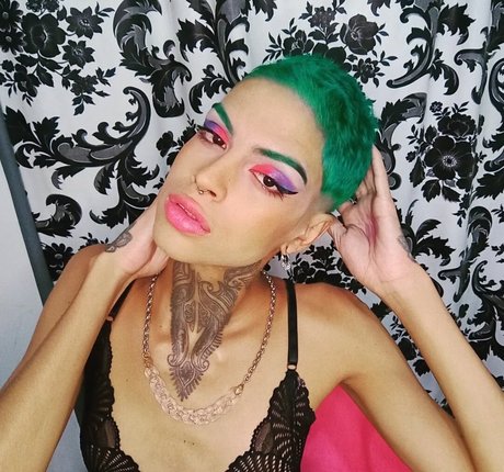 Sophia Fantinato sexy model image