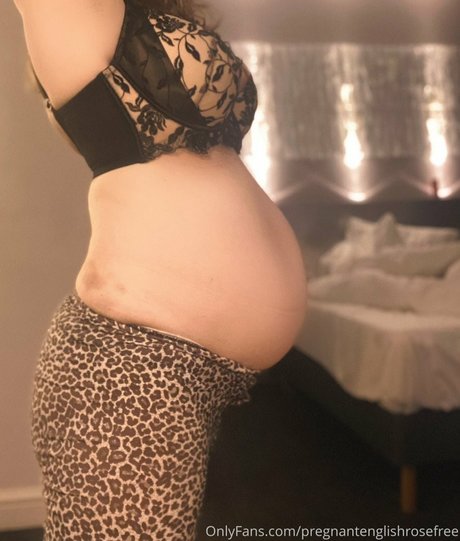 Pregnant English Rose xxx star pic