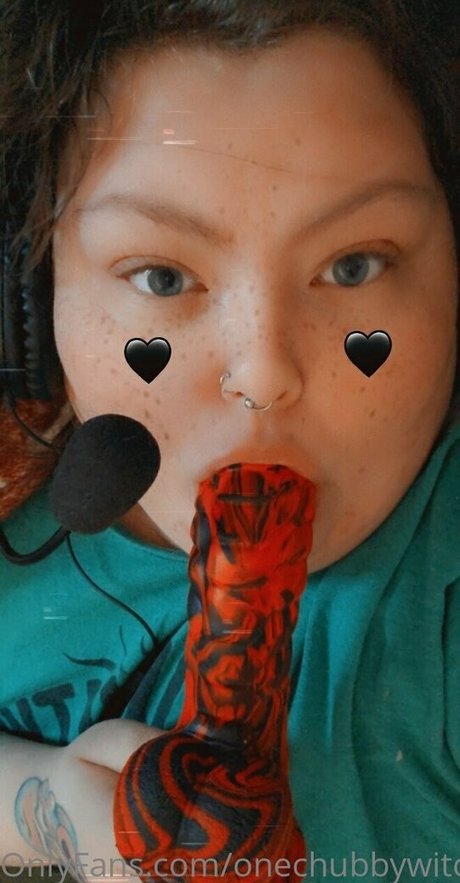 onechubbywitch nude actress photos