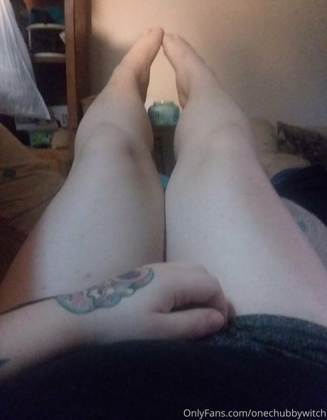 onechubbywitch model hot pictures