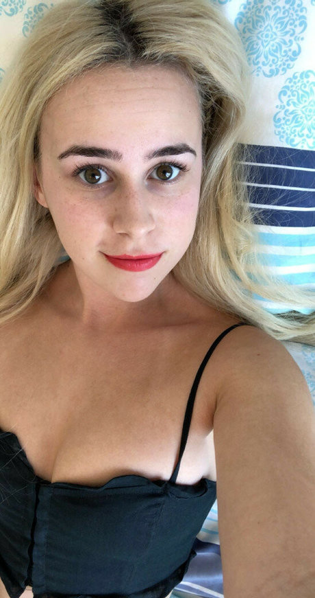 shawnie high quality model photos