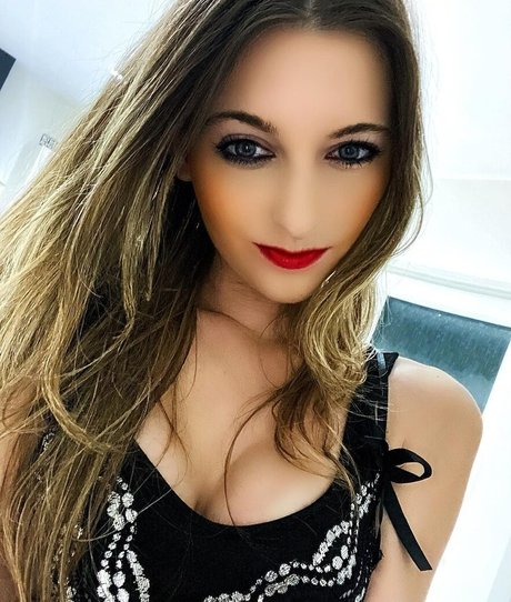 Undercoverme11 model free pic