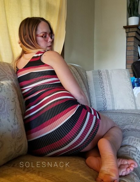 Solesnack pornstar erotic picture
