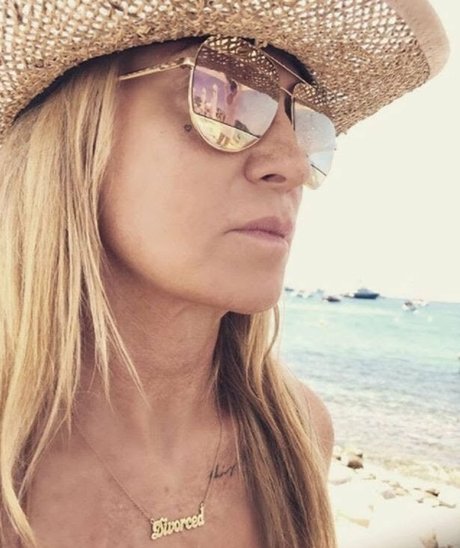 Meg Matthews sex pornstar pics