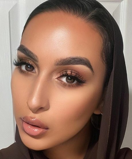 Omaima Benamre beautiful model photo