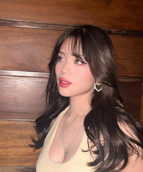 tripppollen naked star images