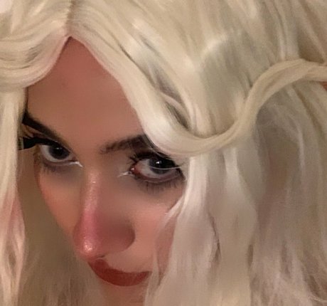 Tani Castaneda model nude image