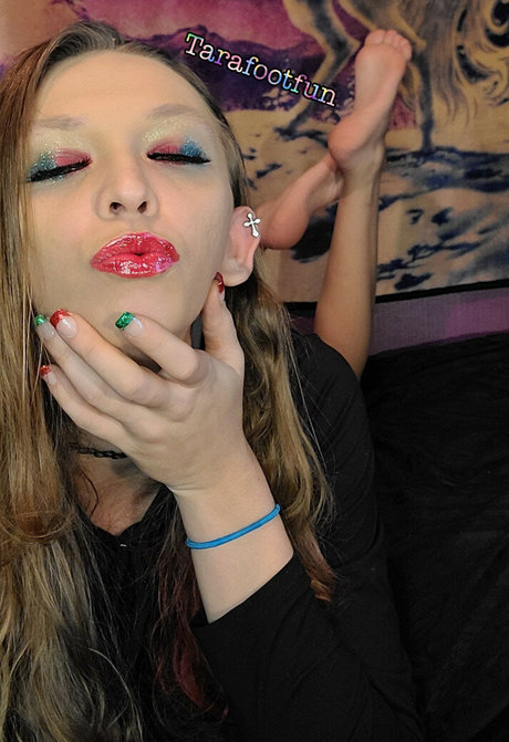 Tarafootfun nude pornstar pictures