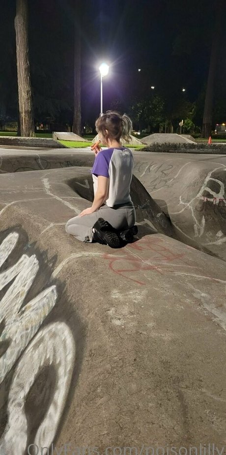 poisonlilly hot star galleries