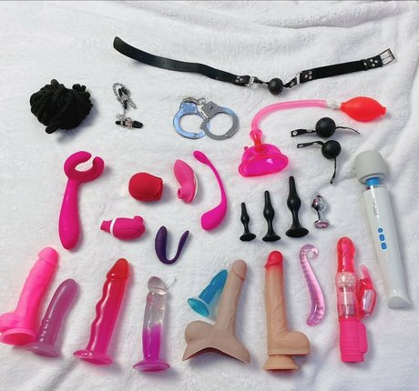 squat riding onlyfans hd image