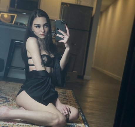 lilbabyjofree erotic star img