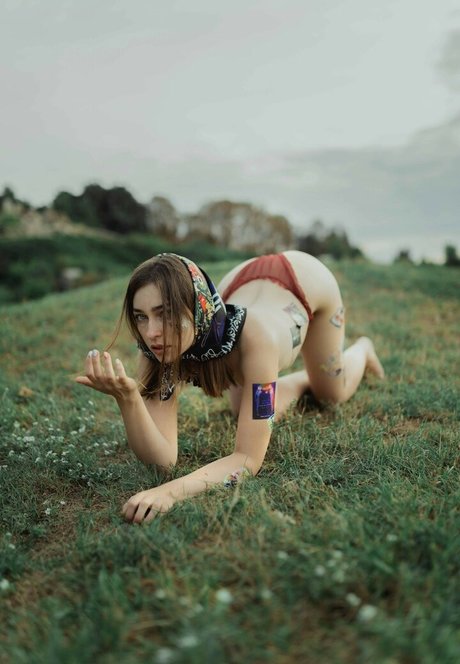 Olia Malyuchenko pornstar top photo