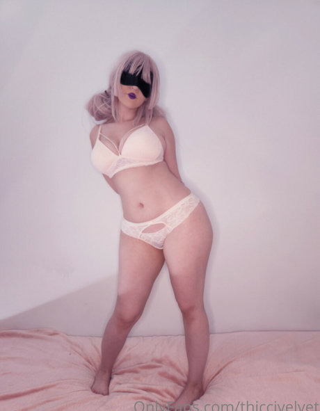 Penny Walsh model photos