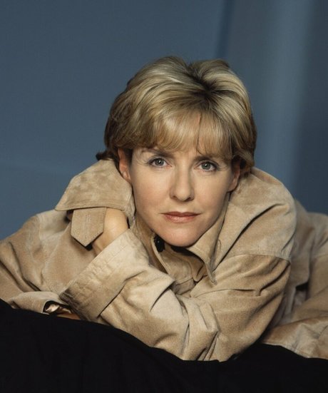 Amanda Burton pretty star galleries