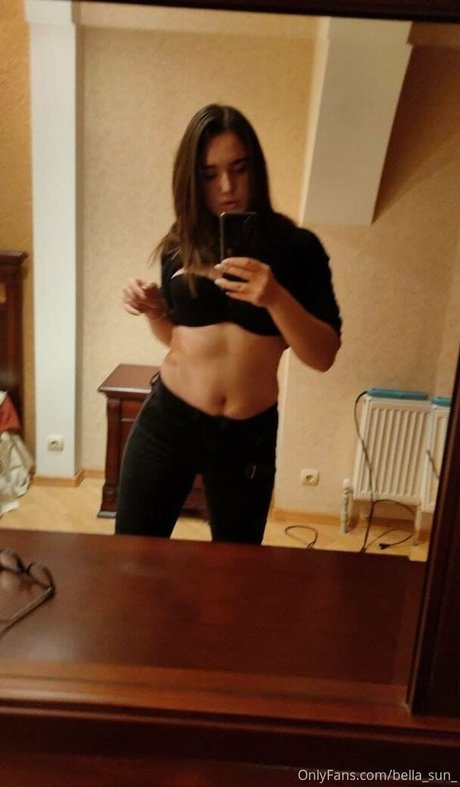 bella sun_ pornstar nude archive