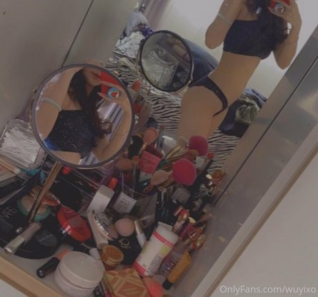 wuyixo sexy model gallery