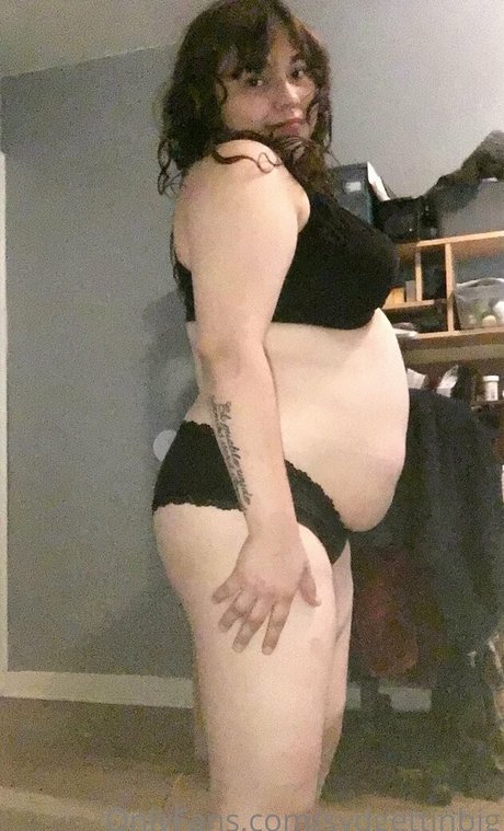 sydgettinbig top model archive