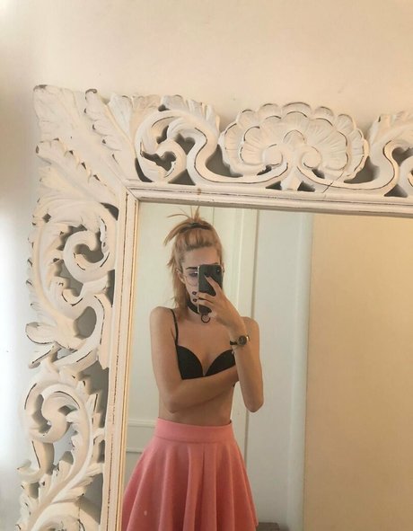 kvry22 pornstar adult pics