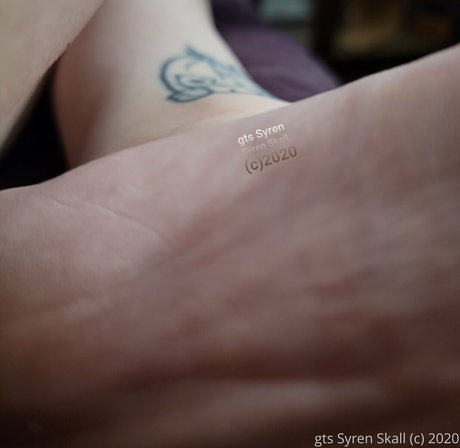 gtssyren sexy actress photos