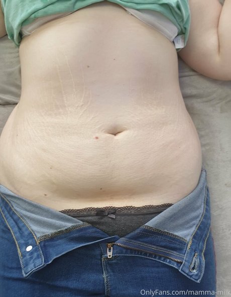 mamma milk erotic model pic