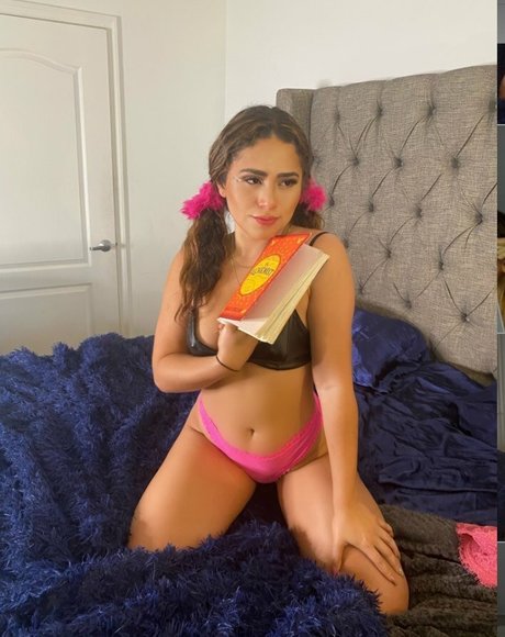 playgirlcarli18 perfect actress images