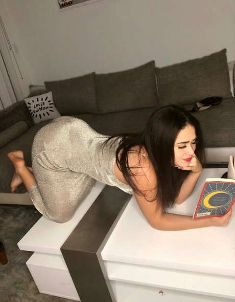 playgirlcarli18 porn actress image