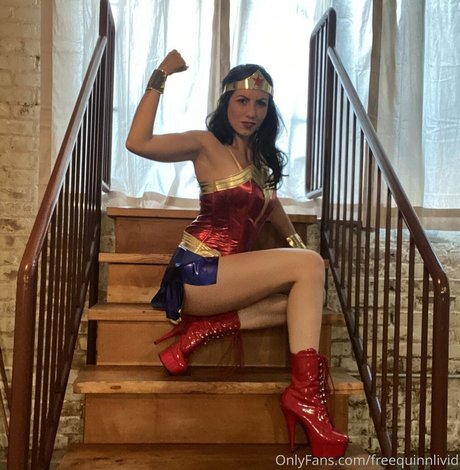 freequinnlivid model photos