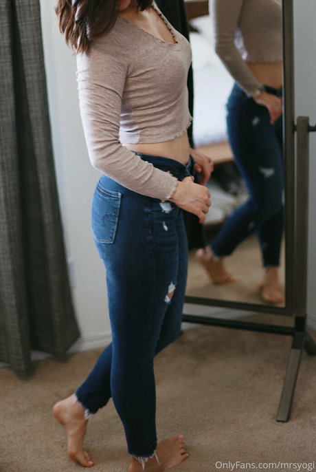 mrsyogi pornstar sexy photo