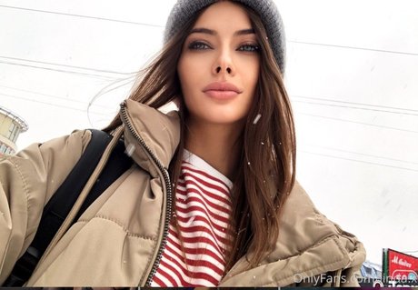 Linda x xxx model image