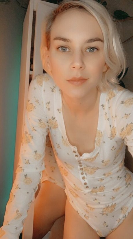 blonde cum onlyfans beautiful naked pics