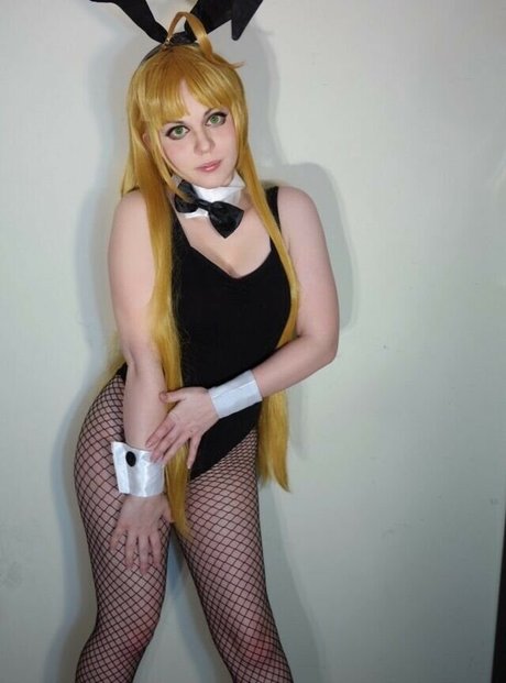 Abi Aikou model naked image